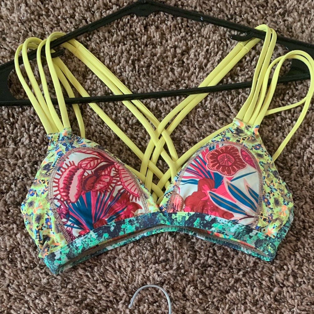Maaji bikini set : top - small, bottoms - large - Picture 2 of 5
